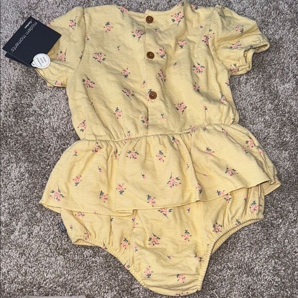 Modern moments by Gerber Yellow Floral Baby Romper - Picture 2 of 3